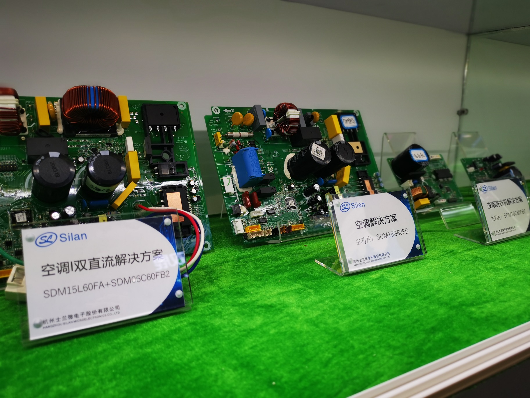 16171888477826305eZD.jpg 16171888477826305eZD.jpg