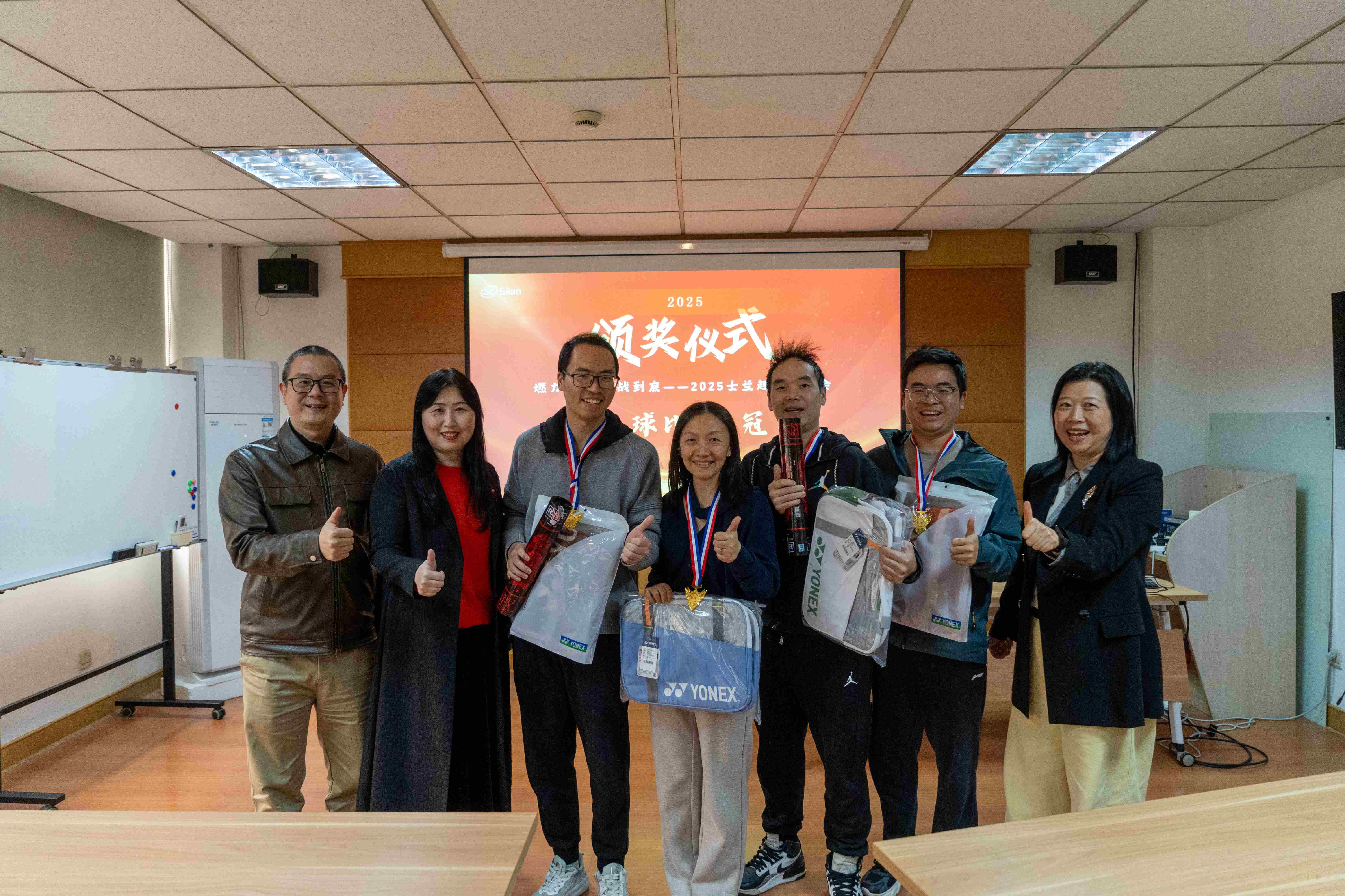 1766559272626321C183.jpg 1766559272626321C183.jpg